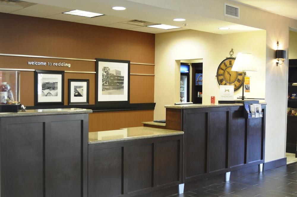 Hampton Inn & Suites Redding Zewnętrze zdjęcie
