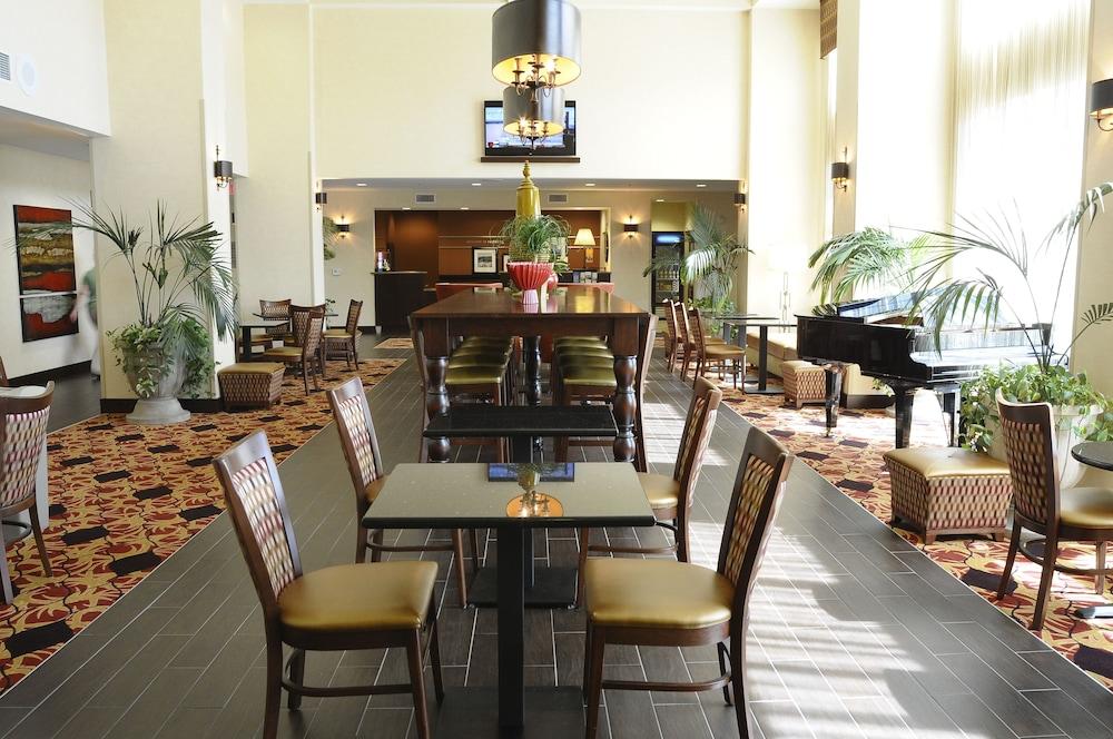 Hampton Inn & Suites Redding Zewnętrze zdjęcie