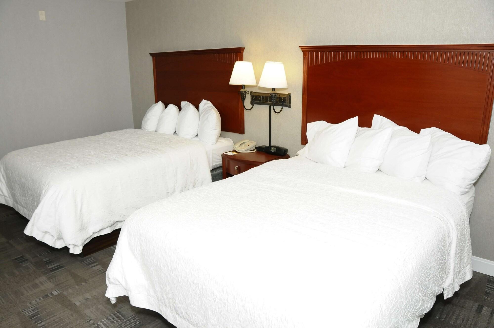 Hampton Inn & Suites Redding Zewnętrze zdjęcie