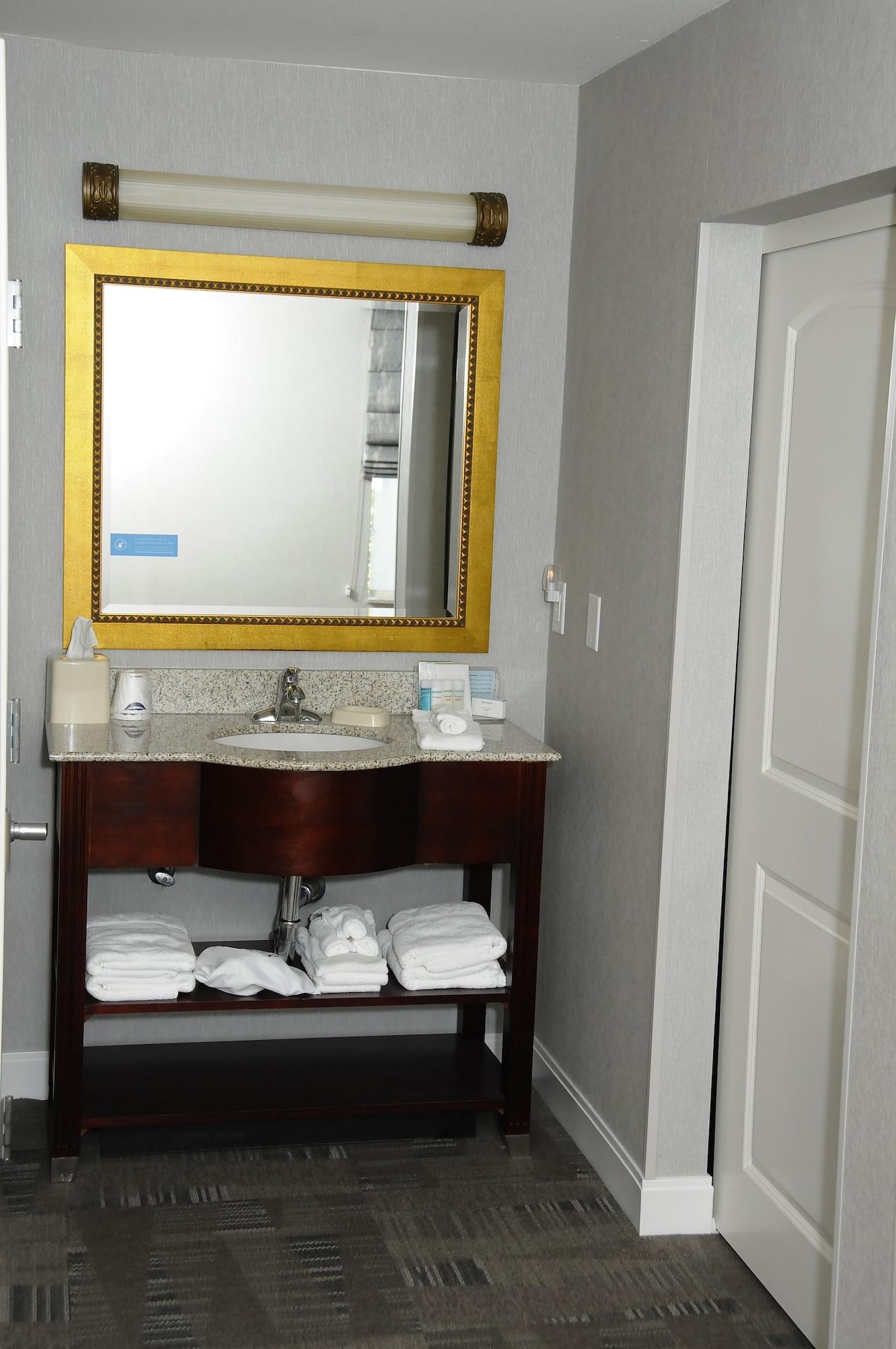 Hampton Inn & Suites Redding Zewnętrze zdjęcie