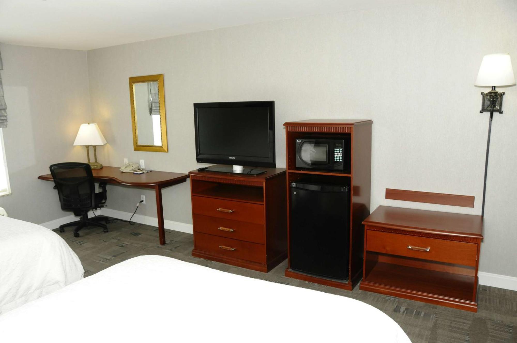 Hampton Inn & Suites Redding Zewnętrze zdjęcie